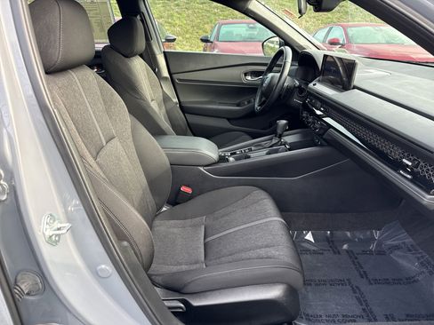 Certified 2024 Honda Accord Sport image 33