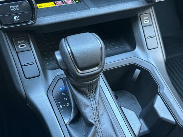Used 2026 Toyota RAV4 XLE Premium FWD image 23