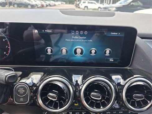 Certified 2021 Mercedes-Benz GLA 250 GLA 250 w/ Premium Package image 13