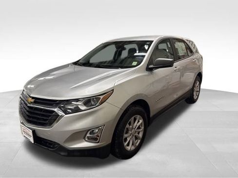Used 2021 Chevrolet Equinox LS w/ LPO, Floor Liner Package AWD/4WD image 3