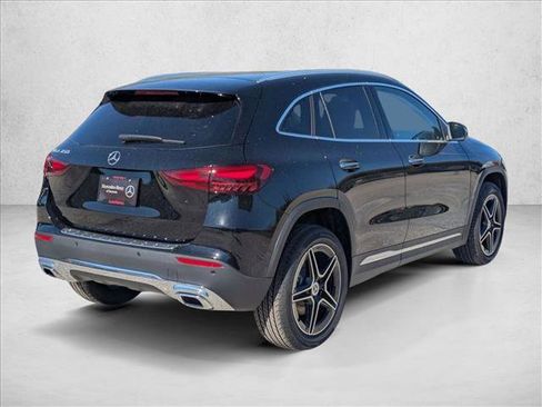 Used 2026 Mercedes-Benz GLA 250 image 2