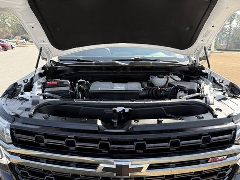 Used 2022 Chevrolet Tahoe Z71 w/ Luxury Package image 35