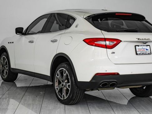 Used 2018 Maserati Levante AWD/4WD image 57