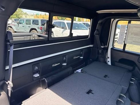 New 2026 Jeep Gladiator Sport AWD/4WD image 25