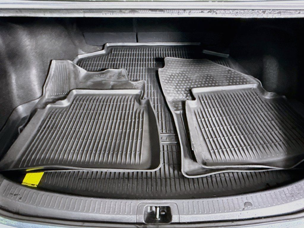 Certified 2025 Toyota Corolla LE AWD/4WD image 27