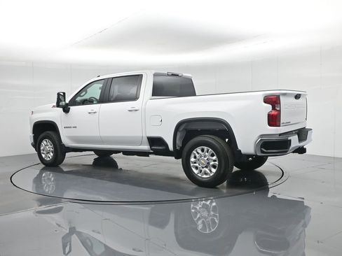 Used 2023 Chevrolet Silverado 2500 LT image 7