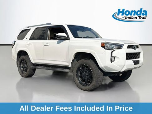 Used 2016 Toyota 4Runner SR5 AWD/4WD image 1