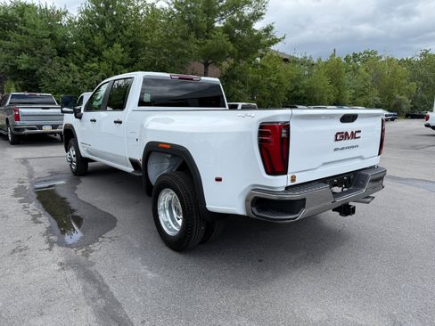New 2026 GMC Sierra 3500 Pro AWD/4WD image 3