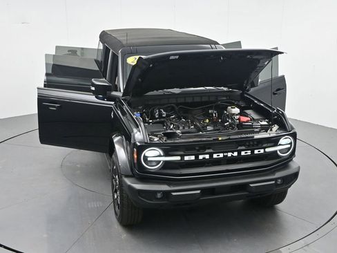 Used 2023 Ford Bronco Outer Banks image 33