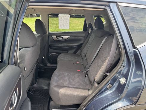 Used 2016 Nissan Rogue SV AWD/4WD image 12