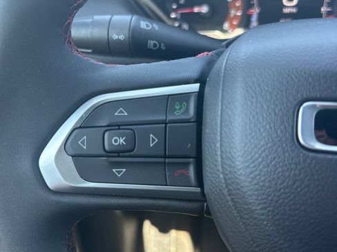 Used 2024 Jeep Compass Trailhawk AWD/4WD image 15
