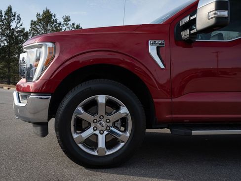 Used 2021 Ford F150 Lariat image 4