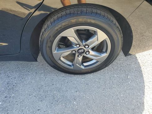 Used 2017 Hyundai Elantra Value Edition image 19