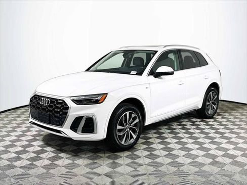 Certified 2023 Audi Q5 2.0T Premium Plus w/ Premium Plus Package AWD/4WD image 3