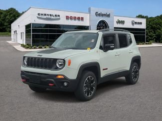 Used 2023 Jeep Renegade Trailhawk w/ Sun/Sound Group AWD/4WD video 1