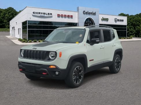 Used 2023 Jeep Renegade Trailhawk w/ Sun/Sound Group AWD/4WD image 1