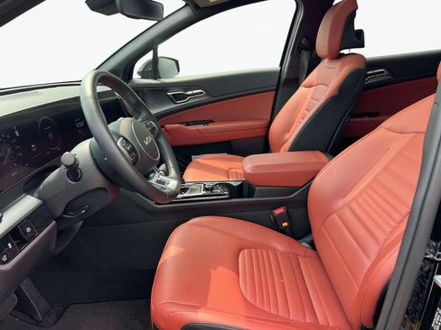 Certified 2025 Kia Sportage SX AWD/4WD image 15