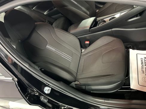 Used 2025 Hyundai Elantra SEL w/ Cargo Package FWD image 23