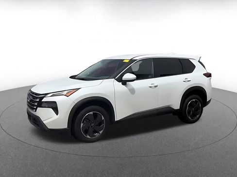 Used 2025 Nissan Rogue SV AWD/4WD image 7