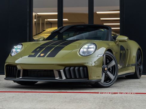 Used 2026 Porsche 911 GTS RWD image 1