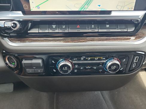 New 2026 GMC Sierra 3500 SLE w/ SLE Convenience Package image 12