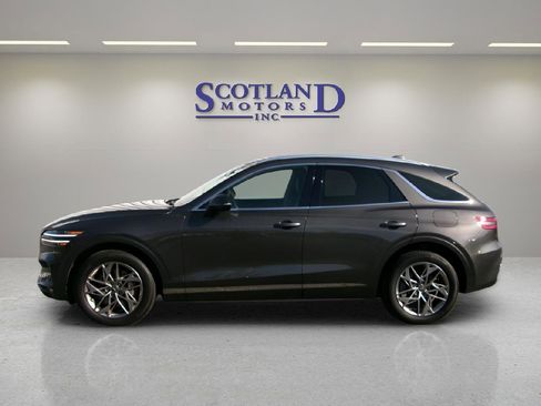 Used 2025 Genesis GV70 2.5T image 1