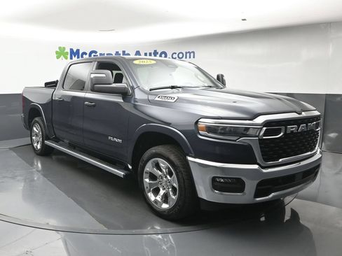 Used 2025 RAM 1500 Big Horn AWD/4WD image 2