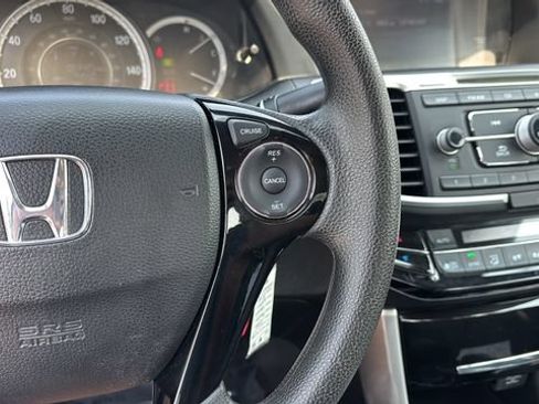 Used 2016 Honda Accord LX image 23