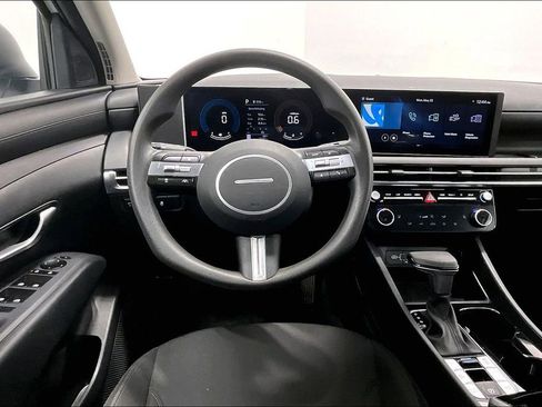Used 2026 Hyundai Tucson SEL FWD image 6