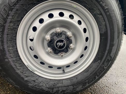 New 2025 Ford Bronco 2-Door image 28