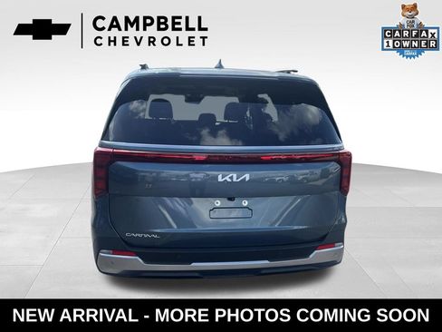 Used 2025 Kia Carnival SX FWD image 4