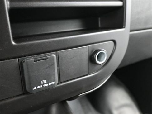 Used 2024 GMC Savana 2500 w/ Driver Convenience Package image 28