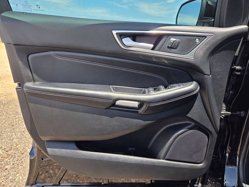 Certified 2024 Ford Edge Titanium AWD/4WD image 12
