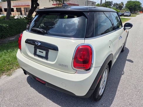 Used 2016 MINI Cooper 2-Door Hardtop FWD image 12