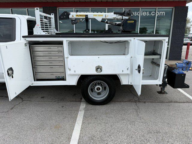 Used 2021 GMC Sierra 3500 4x4 Crew Cab w/ Convenience Package image 17