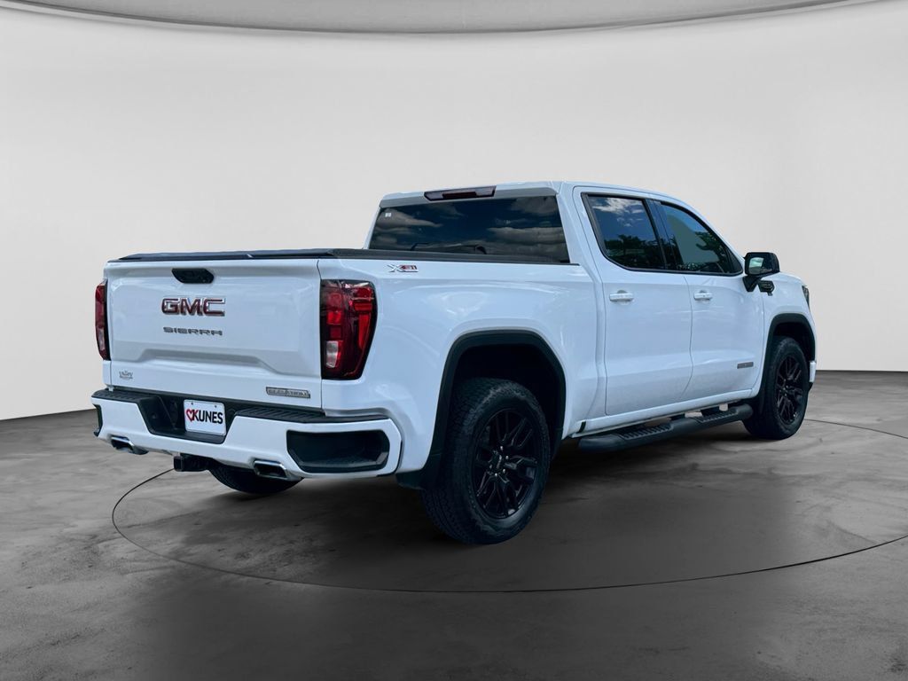 Used 2023 GMC Sierra 1500 Elevation w/ X31 Off-Road Package AWD/4WD image 9