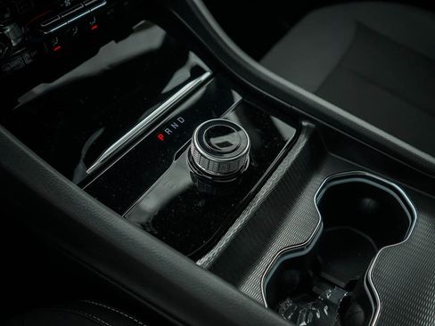 New 2025 Jeep Grand Cherokee L Laredo w/ Luxury Tech Group I image 28