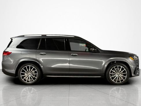 New 2026 Mercedes-Benz GLS 580 4MATIC image 6