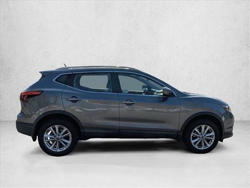 Used 2019 Nissan Rogue Sport SV image 4