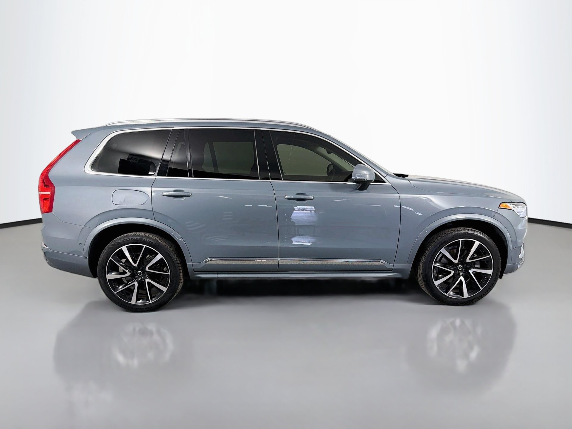 Used 2023 Volvo XC90 B6 Plus w/ Protection Package Premier AWD/4WD image 5