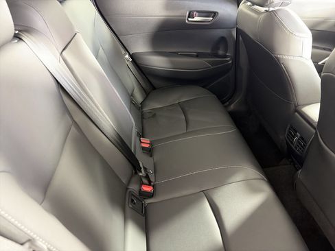 Used 2026 Toyota Corolla Cross XLE AWD/4WD image 23