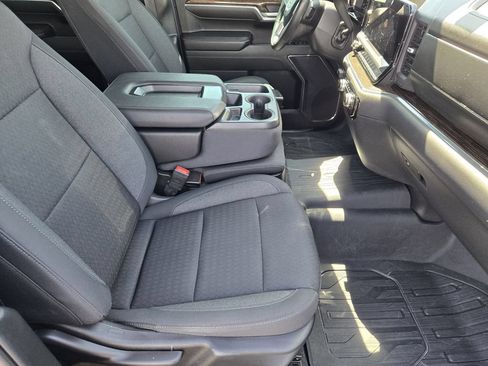 Used 2023 GMC Sierra 1500 SLE AWD/4WD image 12