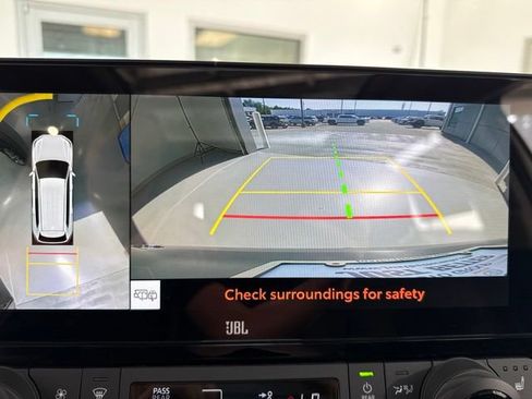 Used 2025 Toyota Grand Highlander AWD Hybrid image 24