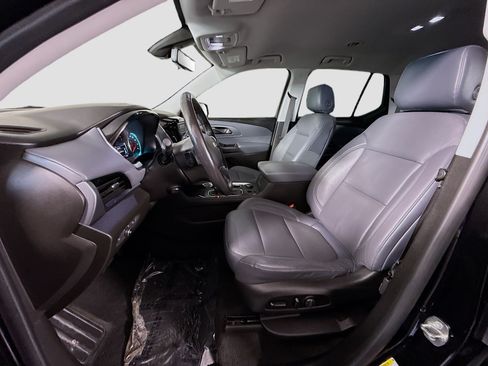 Used 2018 Chevrolet Traverse Premier w/ Driver Confidence II Package FWD image 22