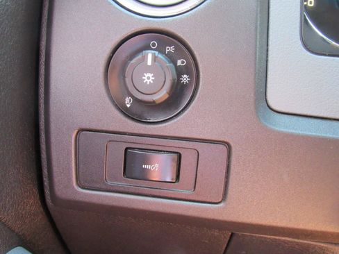 Used 2012 Ford F150 XLT w/ XLT Chrome Pkg AWD/4WD image 19