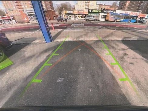 Used 2023 BMW X7 M60i w/ Executive Package image 28