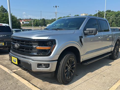 New 2026 Ford F150 XLT w/ Equipment Group 302A MID AWD/4WD image 3