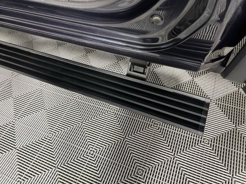 Used 2024 GMC Sierra 3500 Denali w/ Technology Package image 30