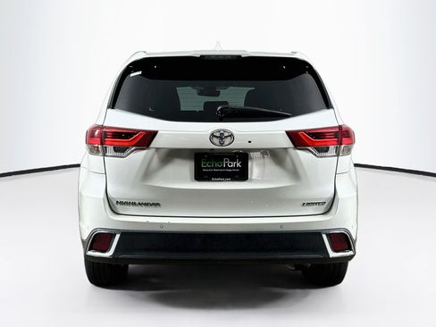 Used 2017 Toyota Highlander Limited FWD image 7