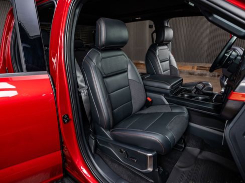 Used 2025 Ford F150 Raptor image 31